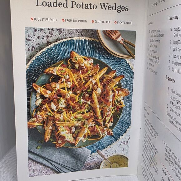 Pampered Chef SEASON'S BEST RECIPES Cook Booklet Spring/Summer 2022 - Picture 8 of 9